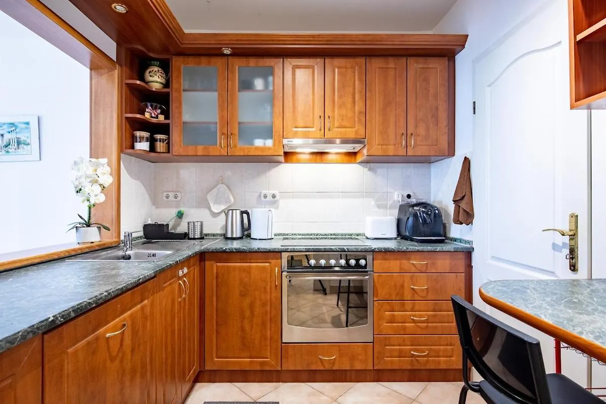 Sunny Apartment Budapest 0*,